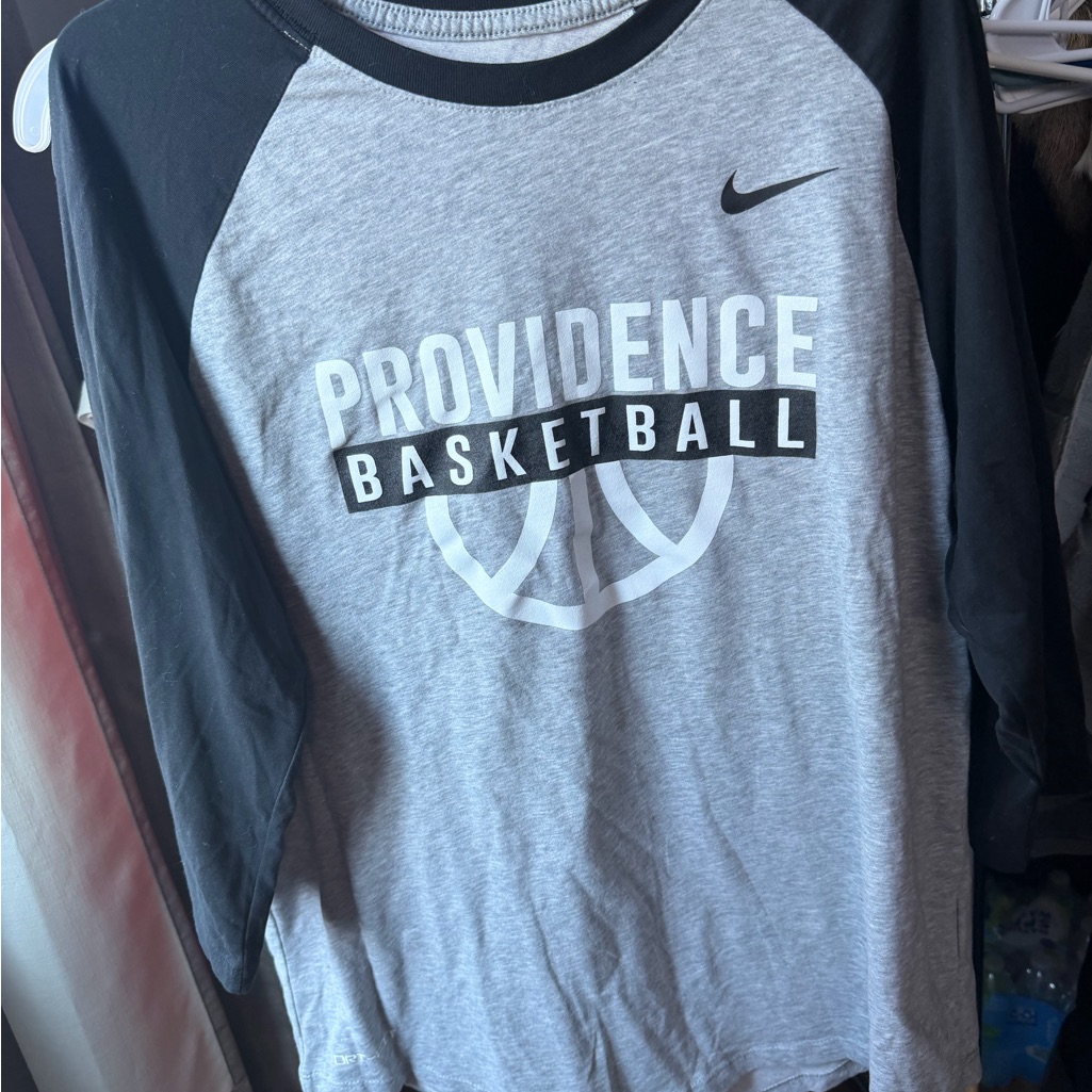 Nike Dri-Fit Providence Basketball Raglan Tee Women’s M Ncaa Friars